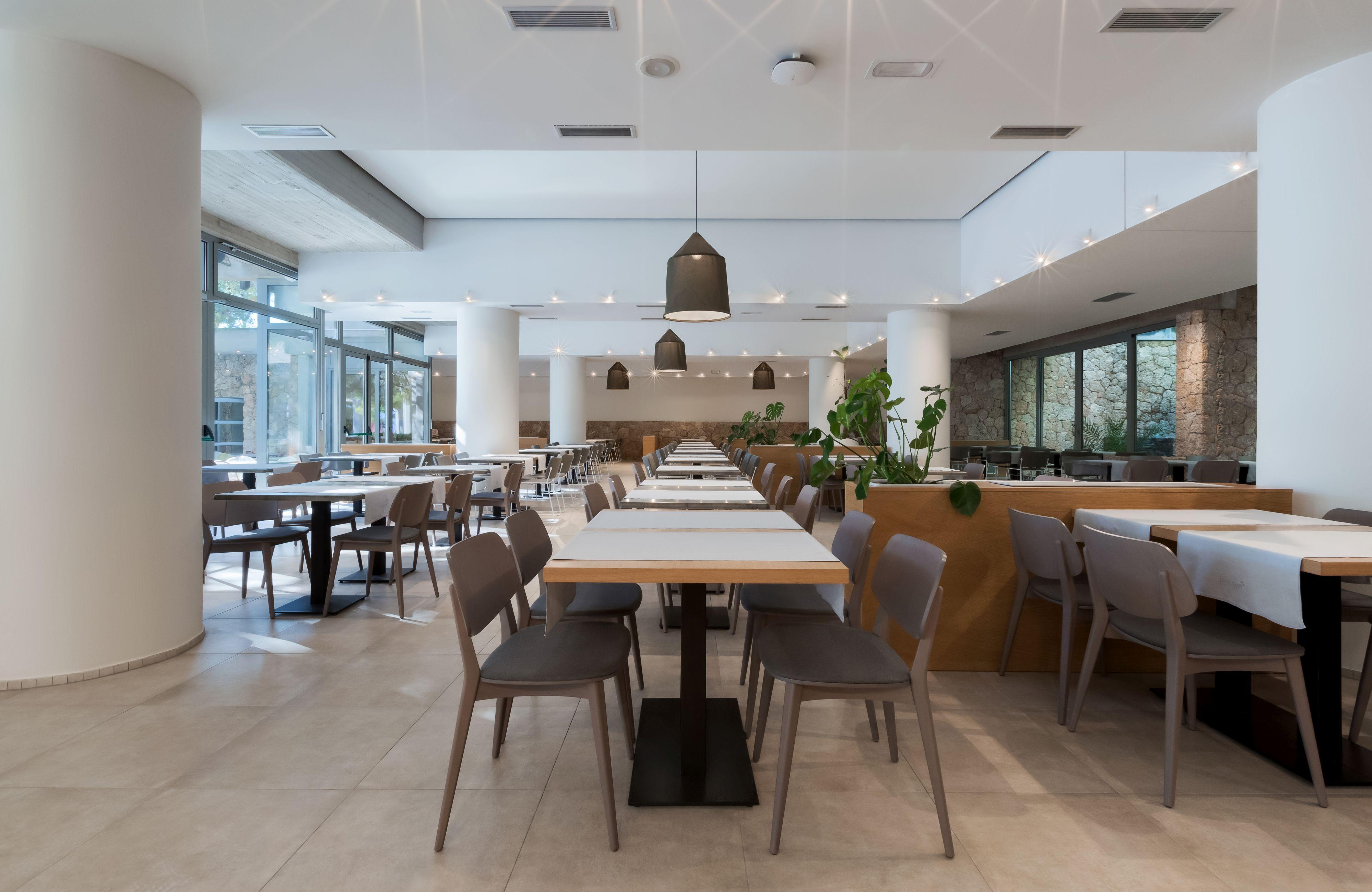 Bluesun Hotel Soline Брела Екстериор снимка