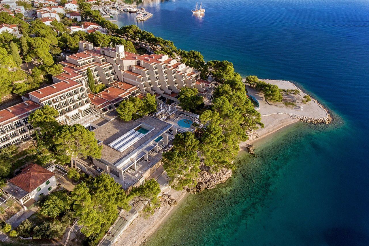 Bluesun Hotel Soline Брела Екстериор снимка